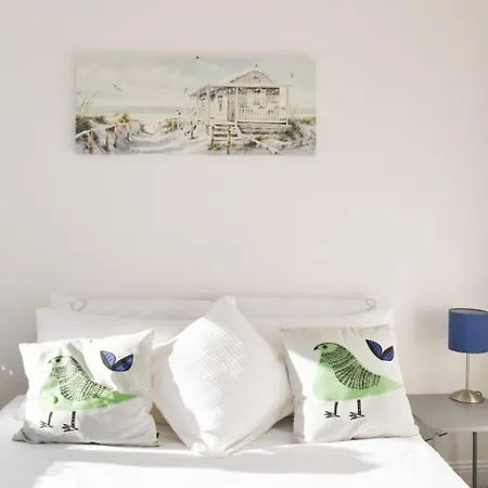 The Sashes - Stylish Apartment - Free Parking - Ultrafast Wifi - Smart Tv - Netflix - Sleeps Up To 6! Close To Poole Town Center & Sandbanks & Bournemouth Exterior foto