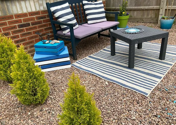 The Sashes - Stylish Apartment - Free Parking - Ultrafast Wifi - Smart Tv - Netflix - Sleeps Up To 6! Close To Poole Town Center & Sandbanks & Bournemouth